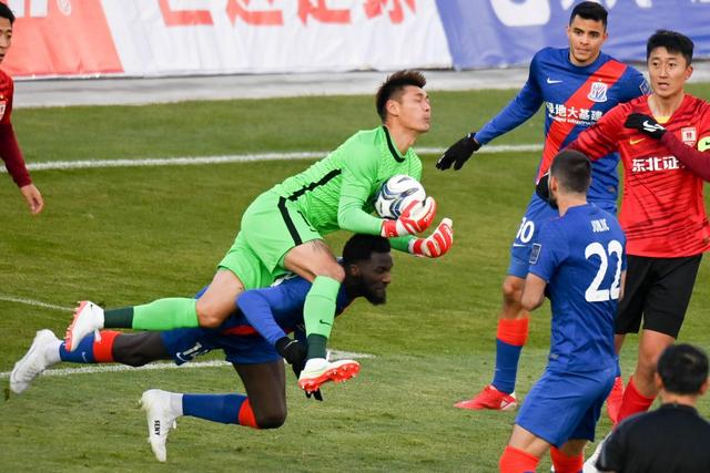 父子俩出镜！塔图姆晒出与儿子Deuce的自拍合照